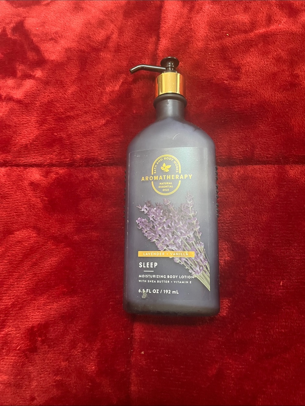 Bath & Body Works Sleep Lavender + Vanilla Moisturizing Body Lotion (Purple)